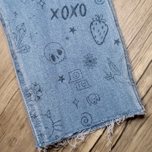 Hollister high rise mom jeans - Picture 2 of 3